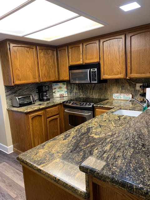 Upstairs Full Kitchen