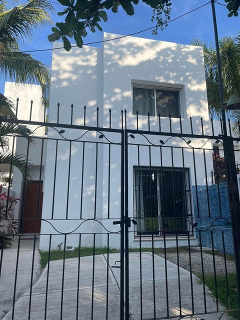 Gated property