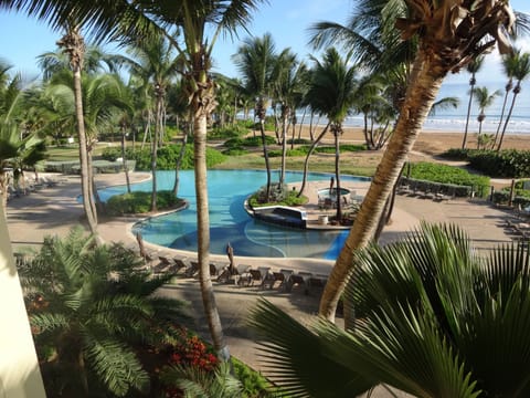 Relax in Paradise!! Beachfront, Pools, Golf, Tennis, and much more..