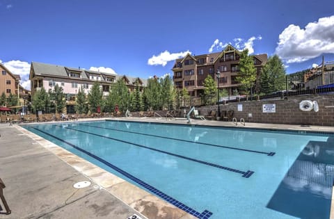 Main Street Station Pool