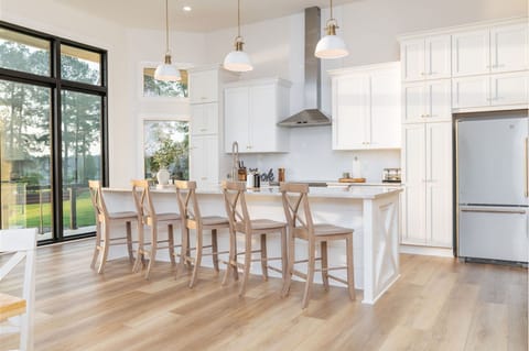 Two Refrigerators, Two Dishwashers, Large Oven! - Hosted by LakeGastonVacationHomes