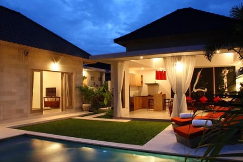 Modern Beachside 2 Bed Villa,Batu Belig"