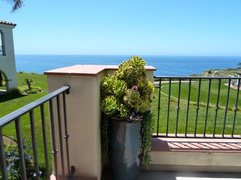 Casita is on Eastside and closest location to trail to pools, restaurants,golf