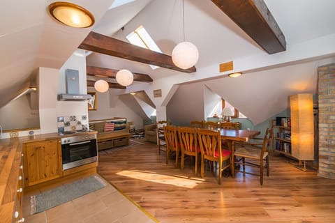 Chalet GoSlo - living area