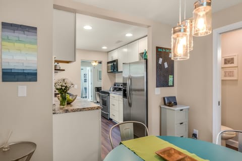 Memo board with suggestions from other guests!