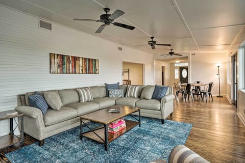 Schulenburg Vacation Rental | 4BR | 3.5BA | 3,400 Sq Ft | Stairs to Access