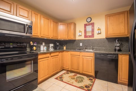 Fully equipped kitchen for your family to prepare a meal.