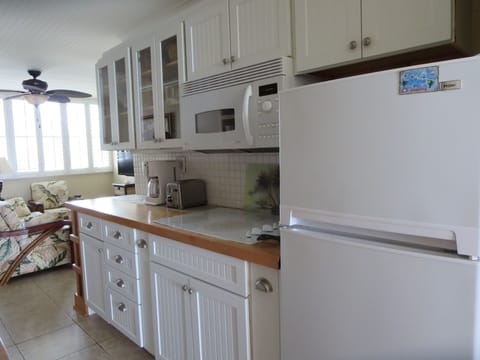 Full size refrigerator
