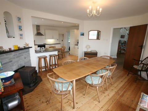 Kitchen dining room continued 