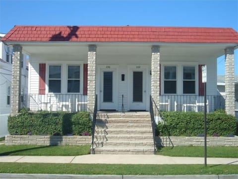 Franmar Apts.
