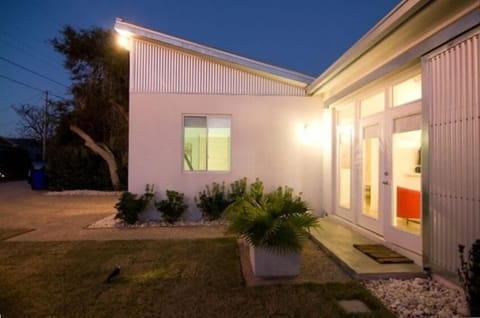 New Modern Florida Cottage