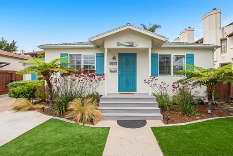 Welcome to our Beach Cottage!