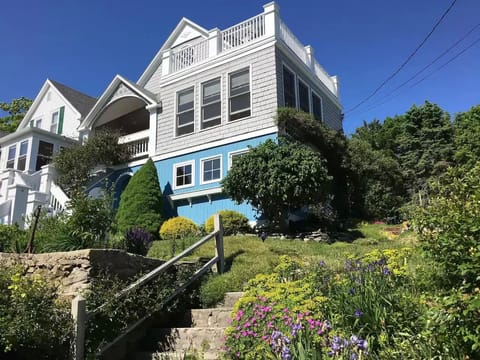 Welcome to our unique Maine seaside island cottage rental Selkies Rest: Portland
