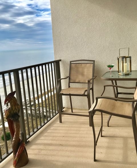 Balcony high top seating