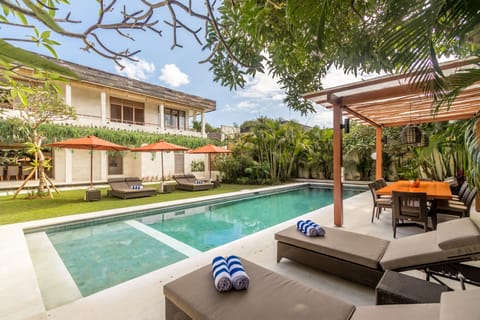 Exclusive Luxury 5 Bed Villa, Jimbaran"