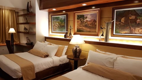Stay Amare St.Francis Shangri-la Ortigas
