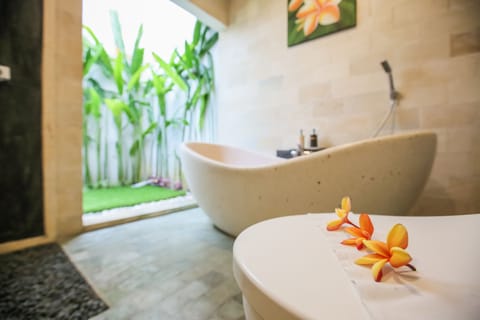 3 BR Villa at Heart of Seminyak/Oberoi