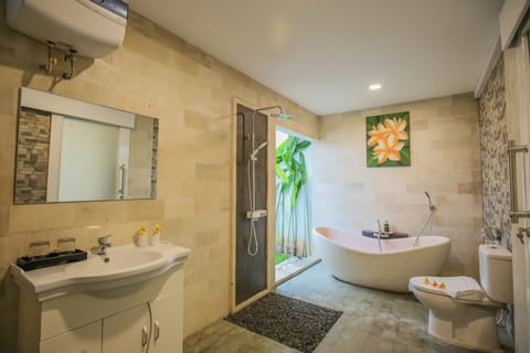 3 BR Villa at Heart of Seminyak/Oberoi