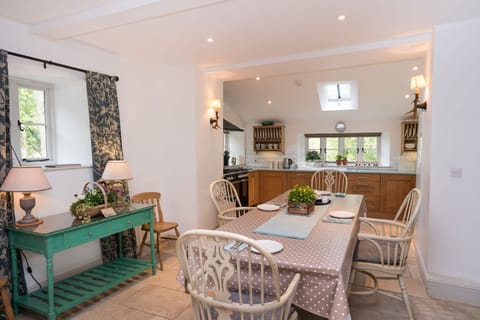 Ground floor: Large and fully equipped kitchen and dining room