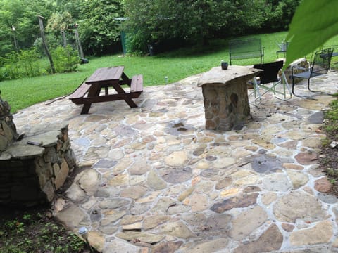 Heart Spaced stone patio w/ BBQ & FIRE PIT and seating for more than 15