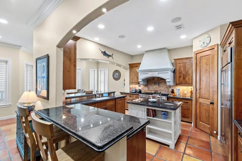 Huge kitchen! Full stocked with all cooking supplies!