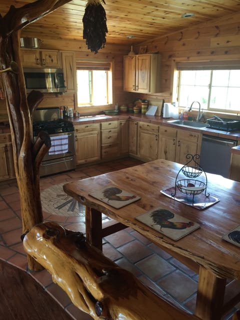 Fully stocked kitchen with dishwasher