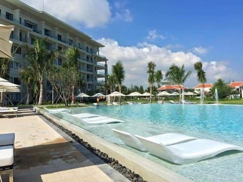 Luxury 3Bedrooms at The Ocean Villas