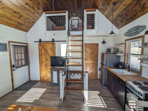 e1c0047c-845a-4309-99dc-00f0f13771d6