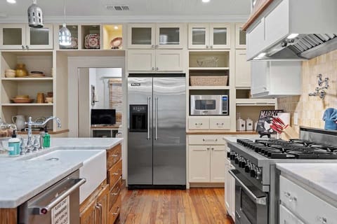 Stainless steel appliances.