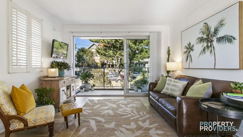 Nicely styled airy liiving