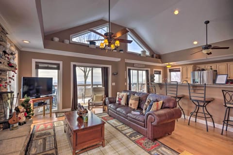 Beech Mountain Vacation Rental | 4BR | 3BA | 3,000 Sq Ft | Stairs Required