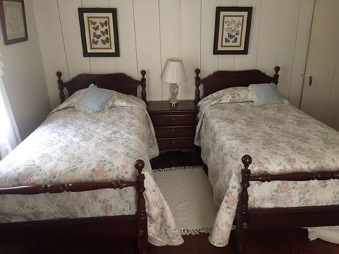 Mom and Dad’s room set up w/ king size bed or two twins