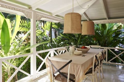 White House (3 Br/Beach/Pool)