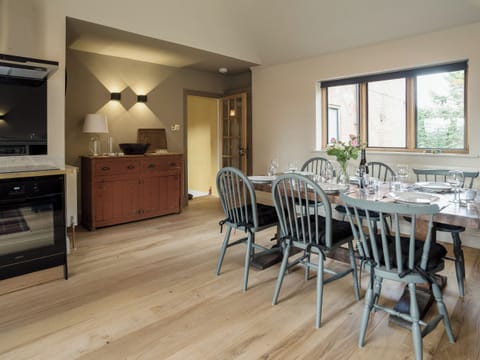 Attractive dining area | Station Lodge, Stretton-on-Fosse, near Moreton-in-Marsh