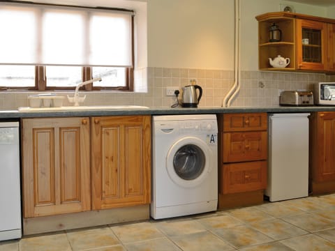 Well equipped kitchen | Church Farm Barn - Moor Farm Stable Cottages, Foxley, near Fakenham