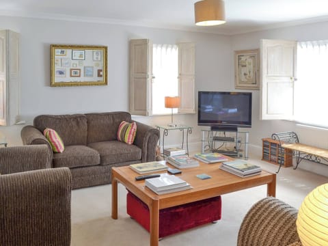 Welcoming living area | Number Five, St Minver, near Rock