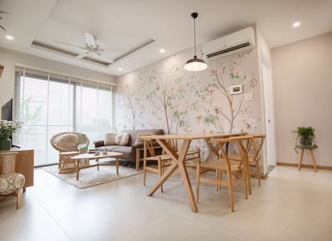 Bright living room 