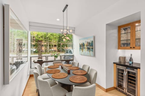 You will enjoy dinners around the table with your group. It is a perfect place to share the days adventure stories!