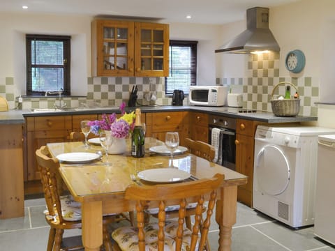 Charming, well equipped kitchen/ dining area | Clematis Cottage, Derriton, near Holsworthy