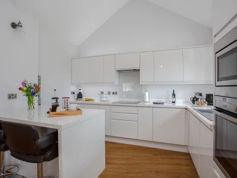 Well equipped kitchen area | Brens Barn, Aiskew, near Bedale