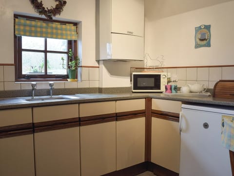 Kitchen | Jemima’s Cottage, Cilshafe, near Fishguard