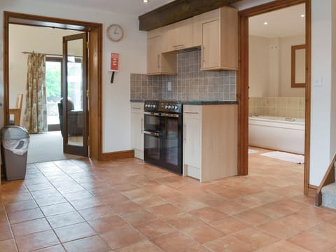 Fully appointed kitchen | Dairy Cottage - Moor Farm Stable Cottages, Foxley, near Fakenham