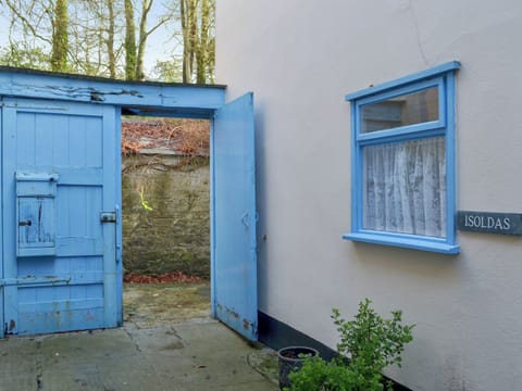 Exterior | Tristan&rsquo;s, Isolda&rsquo;s - Lanwithan Manor Apartments, Lostwithiel