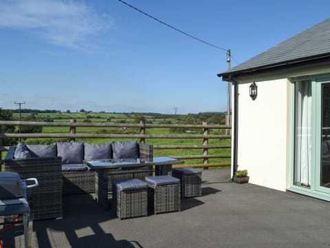 Sitting out area | East Croft Barn, Halwill, near Holsworthy
