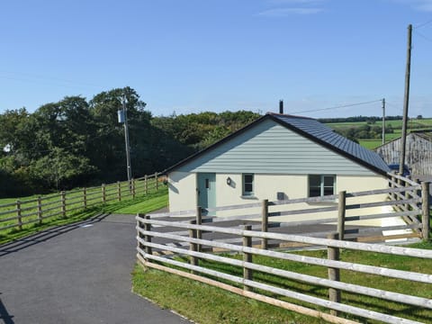 Spacious, detached property | East Croft Barn, Halwill, near Holsworthy
