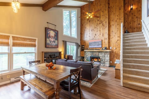 Open area to spend time with friends & family