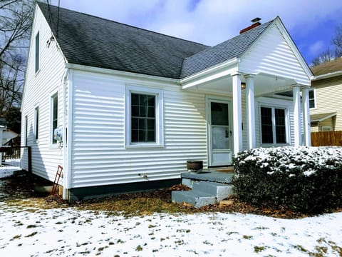 Exterior photo. Attached garage on other side is available for guest use.