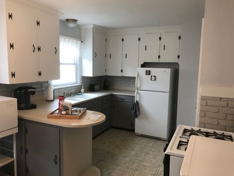 Fully equipped kitchen with all the comforts of home.