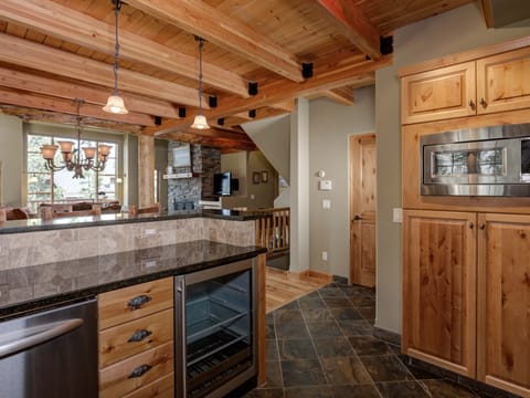 MMH 4 Mountain Home, Kitchen, 2