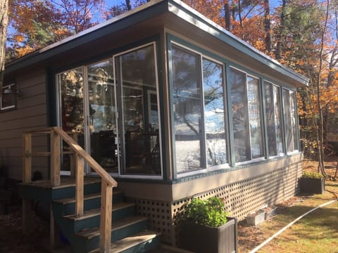 ...so come on in and enjoy your week of simple fun and relaxation. 